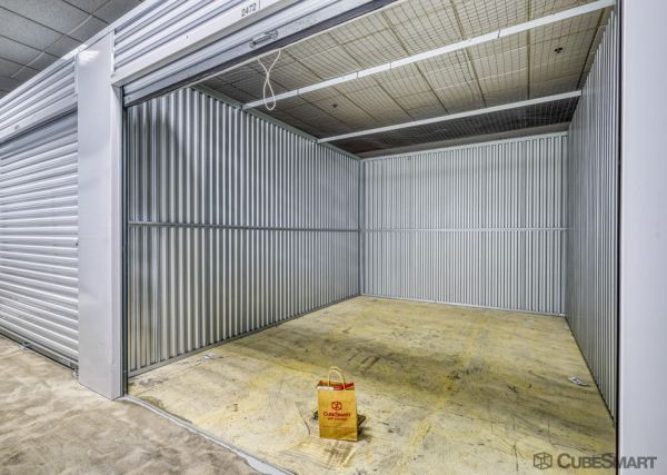 CubeSmart Self Storage - 2000 Green Oaks Road - TX - 2000 Green Oaks Road