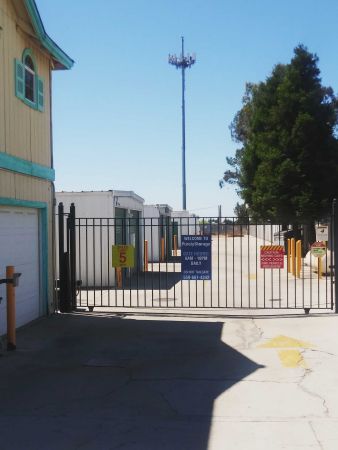 Purely Storage - Madera - Ave 17 1/2 - 25962 Avenue 17 1/2