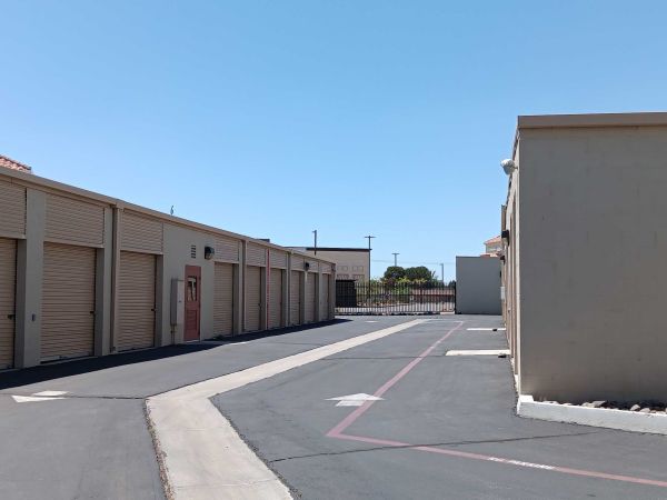 Purely Storage - Victorville - Mojave Dr - 15262 Mojave Drive