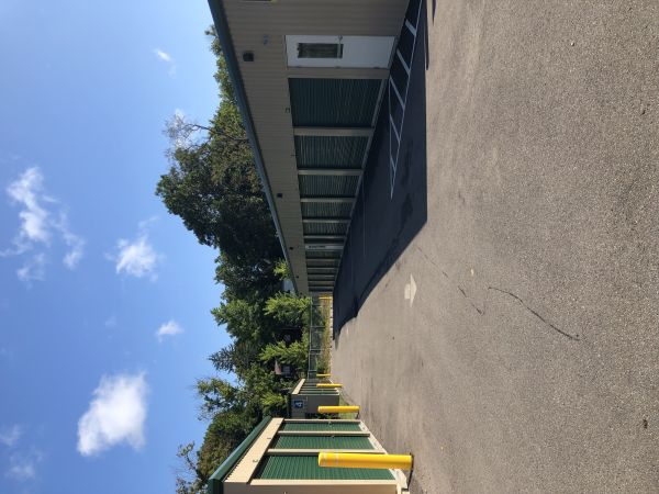 Compass Self Storage - Compass Self Storage - Nicholson (252) - 2404 Nicholson Road