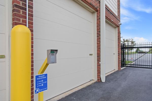 Compass Self Storage - Compass Self Storage - Senoia II (421) - 7935 Senoia Road