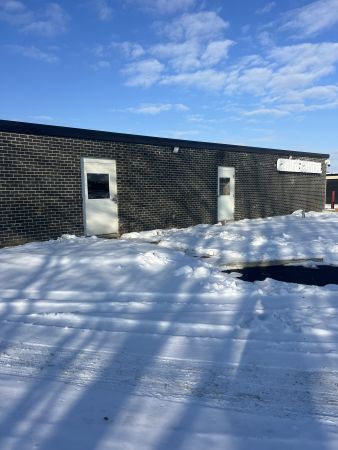 SUPER GIANT STORAGE - 53721 Gratiot Avenue