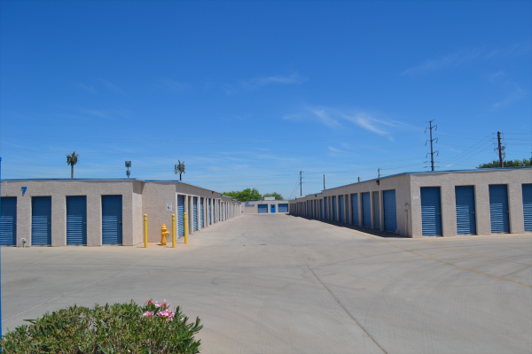 Arizona Storage Inns - Baseline/16th St - 1620 East Baseline Road