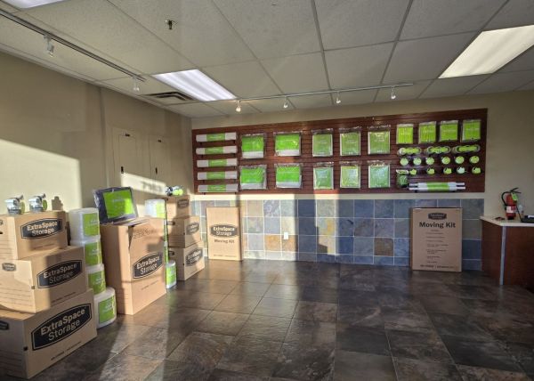 Extra Space Storage - 2275 - Cottonwood Heights - S Union Park Ave - 7183 Union Park Avenue