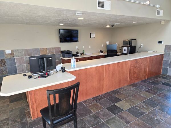 Extra Space Storage - 2270 - Riverton - W 13400 S - 5183 13400 South
