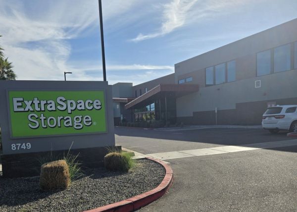 Extra Space Storage - 2253 - Mesa - 8749 E Broadway Rd - 8749 East Broadway Road