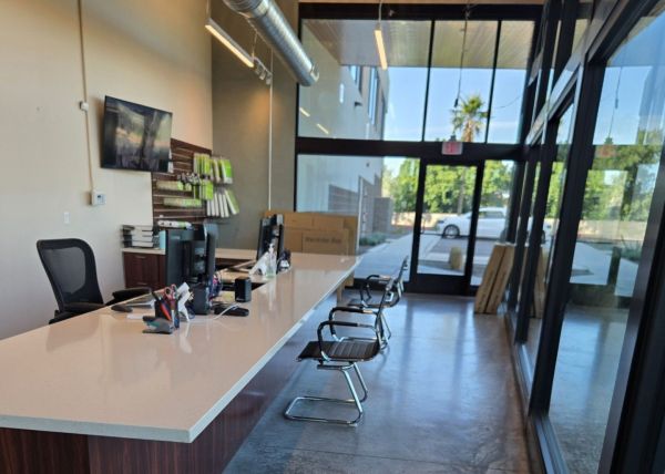 Extra Space Storage - 2253 - Mesa - 8749 E Broadway Rd - 8749 East Broadway Road