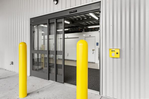 Extra Space Storage - 5015 - Horsham - Horsham Rd - 901 Horsham Road