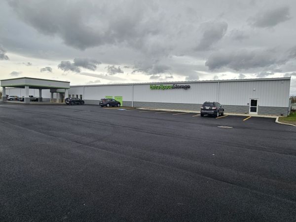 Extra Space Storage - 6525 - Hamburg - Southwestern Blvd - 4462 Southwestern Boulevard
