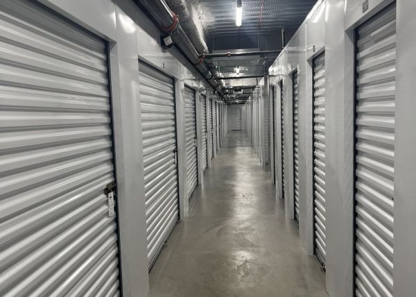 Extra Space Storage - 6779 - Los Angeles - S Catalina St - 627 South Catalina Street