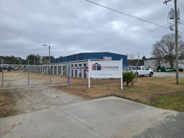 StorMark Self Storage-Powells Point - 103 Park Drive
