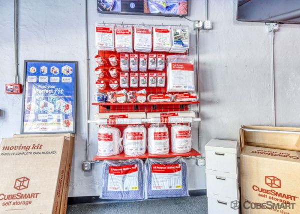 CubeSmart Self Storage - 160 Dupont Street - NY - 160 Dupont Street