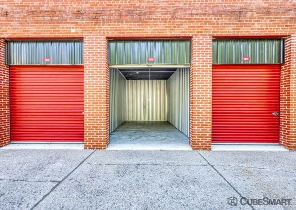 CubeSmart Self Storage - 160 Dupont Street - NY - 160 Dupont Street