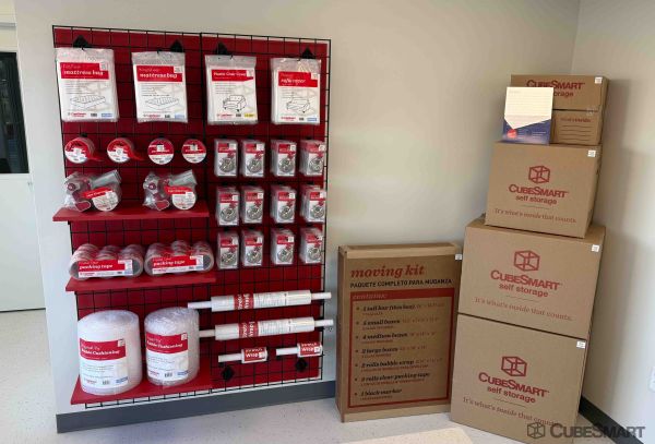 CubeSmart Self Storage - 1250 West Market Street - VA - 1250 West Market Street