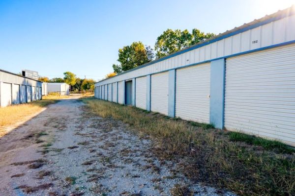 SecretSpot Storage - 3090 West Highway 199
