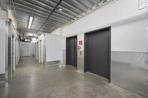 Storage Star Chicago - McCormick - 6341 North McCormick Boulevard