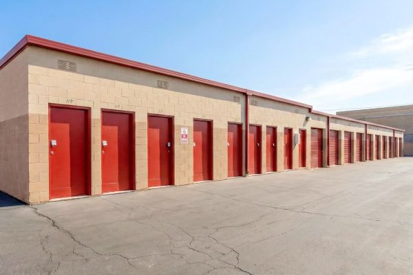 Fast & EZ Self Storage - Montclair - 5445 Olive Street