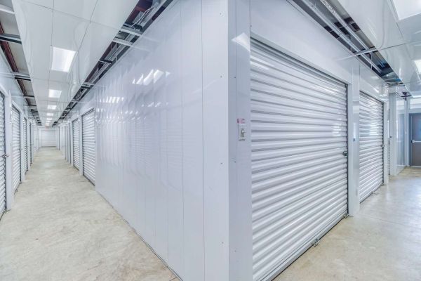 Avid Storage - University AR - 2010 South University Avenue