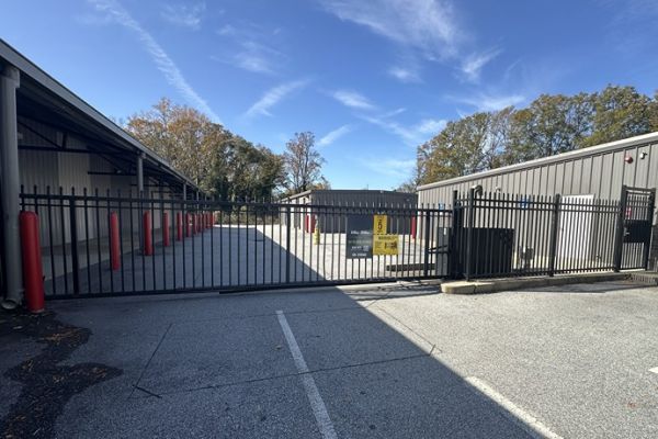 SmartStop Self Storage - Spartanburg - 899 E Main St - 899 East Main Street