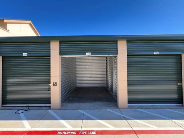Air Park Self Storage - 3200 Cameron Park Drive