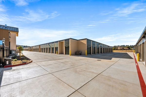 Air Park Self Storage - 3200 Cameron Park Drive