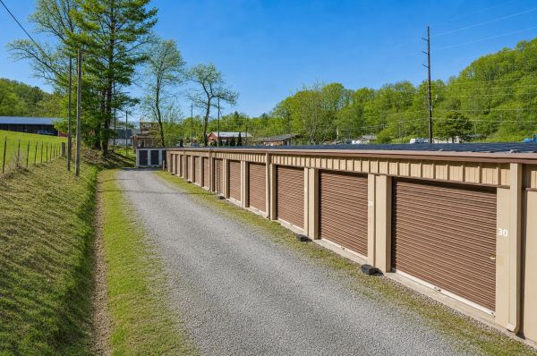 Dellwood Storage - 3015 Dellwood Road