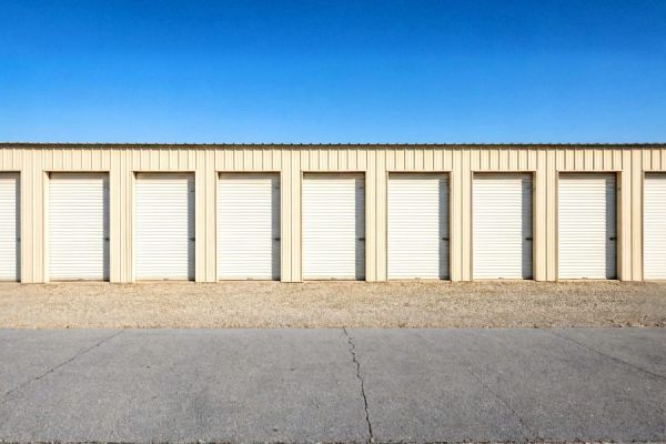 M & J Storage - Montpelier - 631 North 4th Street