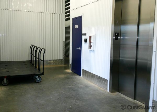 Kirkland Premier Storage - 5650 Northeast Ferncroft Rd - OR - 5650 Northeast Ferncroft Road