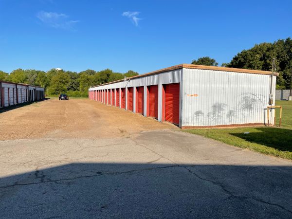 Mini Storage of Texas - 1227 North Jefferson Avenue