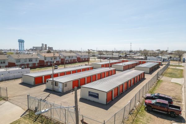 Amarillo Self Storage - 700 North Houston Street