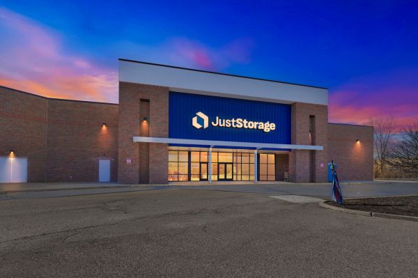 2952 JustStorage - Westland - 37001 Warren Road