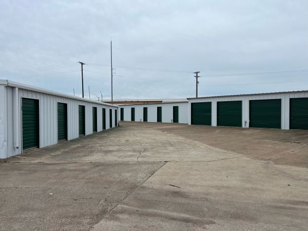 Safe and Secure Storage of Hewitt - 1600 West Spring Valley Road