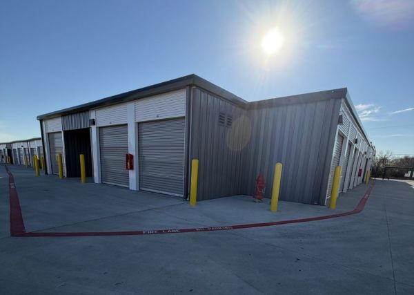 Extra Space Storage - 5091 - Waxahachie - Brown St - 3121 Brown Street