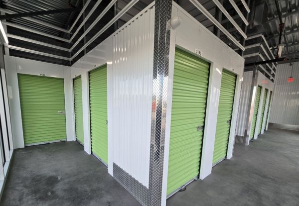 Extra Space Storage - 6754 - Phoenix - 1935 W Broadway Rd - 1935 West Broadway Road