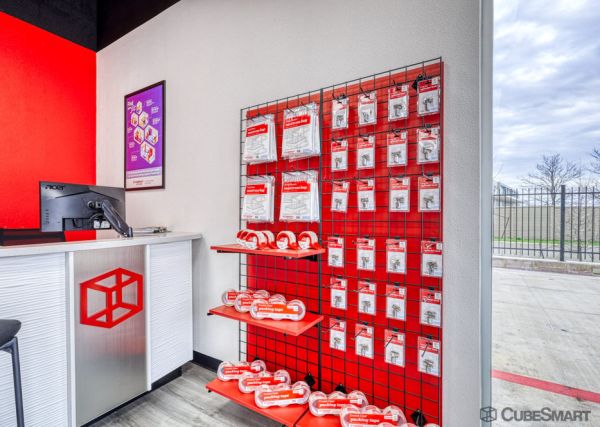 CubeSmart Self Storage - 6651 South Cooper Street - TX - 6651 South Cooper Street
