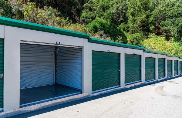 Lockaway Storage - 8555 Dublin Canyon Road