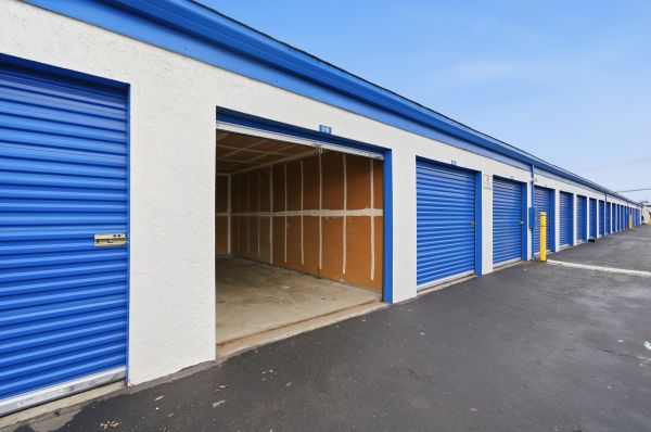 StoragePRO Self Storage of Woodland - 1319 East Beamer Street