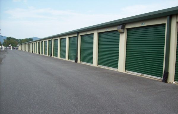 Hopeman Self Storage - Waynesboro / Self Service Only / Fully Automated Facility - 980 Hopeman Parkway