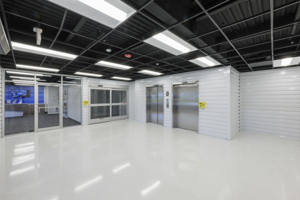 The Storage Center 8072 - Schillinger - 99 Schillinger Road South