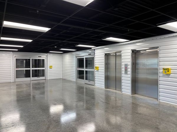 The Storage Center 8077 - Milton - 2701 East Milton Avenue