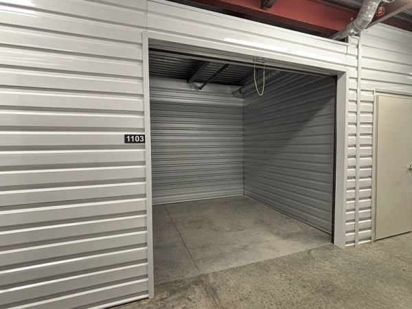 The Storage Center 8077 - Milton - 2701 East Milton Avenue