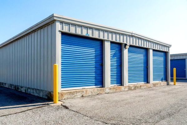 Hideaway Self Storage - 1624 Farm To Market 66