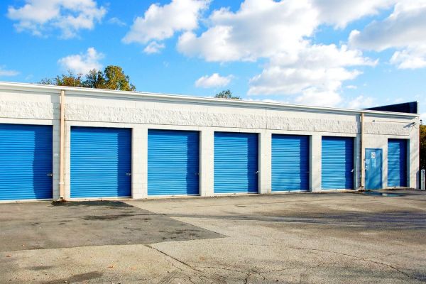 Hideaway Self Storage - 1624 Farm To Market 66