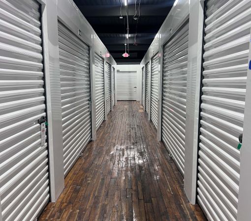 Canam Self Storage - 530 Wellington Avenue