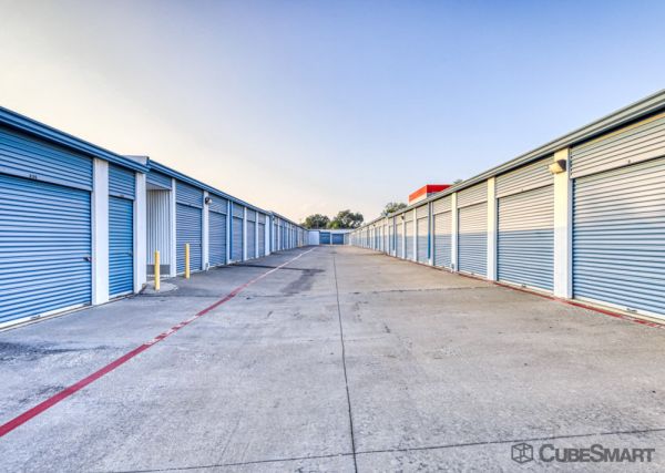 CubeSmart Self Storage - 1838 South Josey Lane - TX - 1838 South Josey Lane