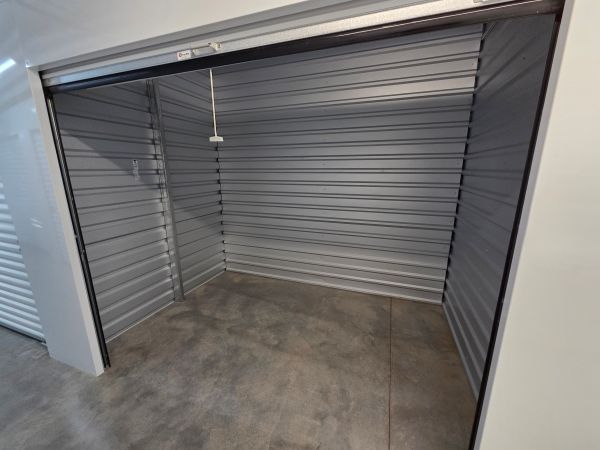 Storelocal Storage - Parkway - 1024 Parkway Drive