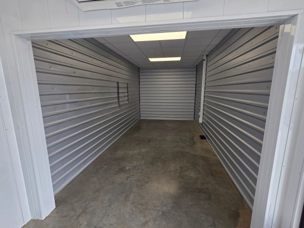 Storelocal Storage - Parkway - 1024 Parkway Drive