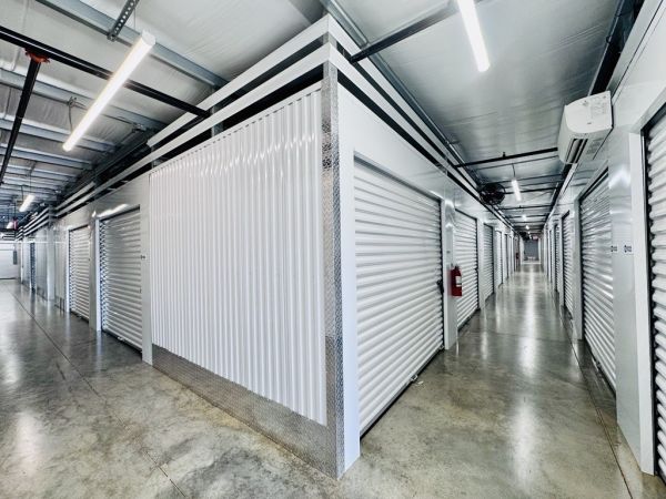 Storelocal Storage - Parkway - 1024 Parkway Drive