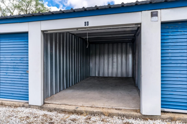SpaceVault Self-Storage - Lafayette - 1652 Canal Road