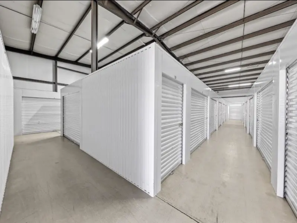 MyPlace Self Storage - Elon - 937 East Haggard Avenue